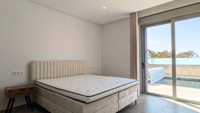 Återförsäljning - Detached villa -
Benijofar