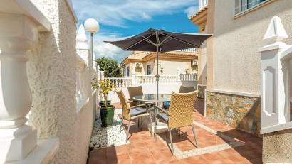 Återförsäljning - Semi detached -
Rojales - Benimar