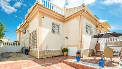 Återförsäljning - Semi detached -
Rojales - Benimar