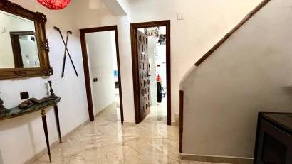 Återförsäljning - Villa -
Villamartin - Villamartín