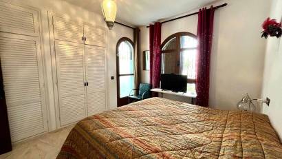 Återförsäljning - Villa -
Villamartin - Villamartín