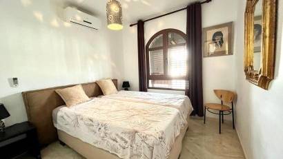 Återförsäljning - Villa -
Villamartin - Villamartín