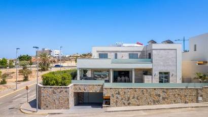 Resale - Villa -
Benijofar