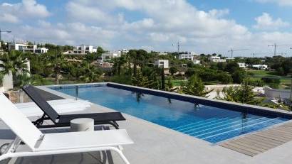 Resale - Villa -
Las Colinas Golf