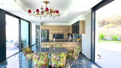 Återförsäljning - Villa -
Las Colinas Golf