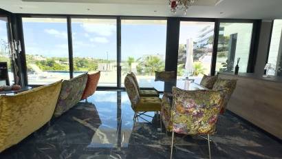 Återförsäljning - Villa -
Las Colinas Golf