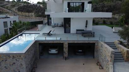 Återförsäljning - Villa -
Las Colinas Golf