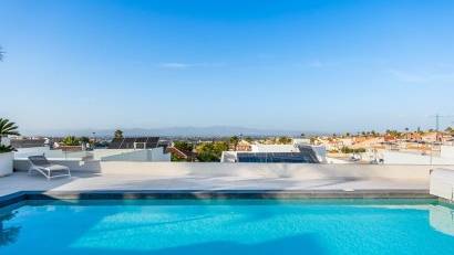 Återförsäljning - Detached villa -
Benijofar