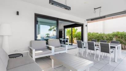 Återförsäljning - Detached villa -
Benijofar