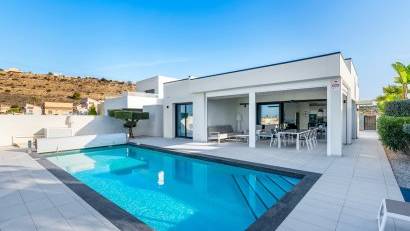 Återförsäljning - Detached villa -
Benijofar