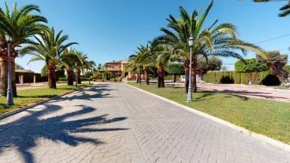 Reventa - Villa -
Elche