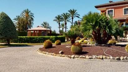 Reventa - Villa -
Elche