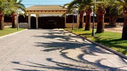 Reventa - Villa -
Elche