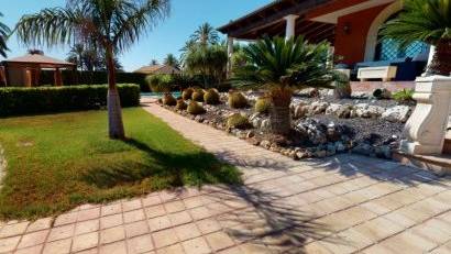 Reventa - Villa -
Elche