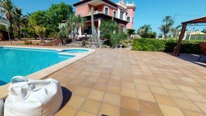 Reventa - Villa -
Elche