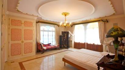 Resale - Villa -
Orihuela Costa