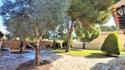 Återförsäljning - Villa -
Torrevieja