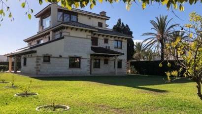 Återförsäljning - Villa -
Orihuela Costa