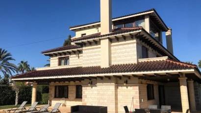 Återförsäljning - Villa -
Orihuela Costa