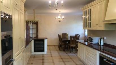 Återförsäljning - Villa -
Orihuela Costa