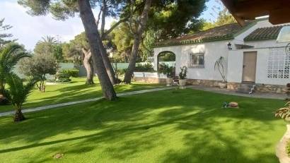 Återförsäljning - Villa -
Orihuela Costa