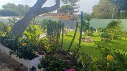 Återförsäljning - Villa -
Orihuela Costa