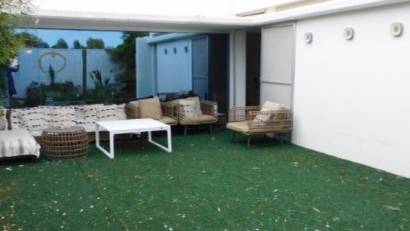 Återförsäljning - Villa -
Alicante