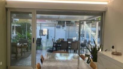 Återförsäljning - Villa -
Alicante