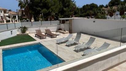 Resale - Villa -
Orihuela Costa
