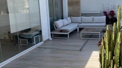 Resale - Villa -
Orihuela Costa