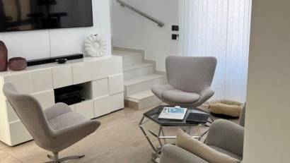 Resale - Villa -
Orihuela Costa