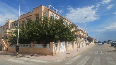 Resale - Bungalow -
Torrevieja