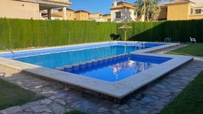 Återförsäljning - Villa -
Orihuela Costa