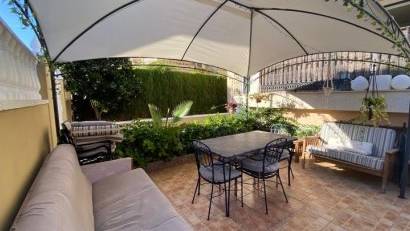 Återförsäljning - Villa -
Orihuela Costa