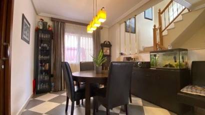 Återförsäljning - Villa -
Orihuela Costa