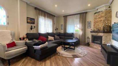 Återförsäljning - Villa -
Orihuela Costa