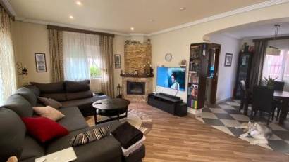 Återförsäljning - Villa -
Orihuela Costa