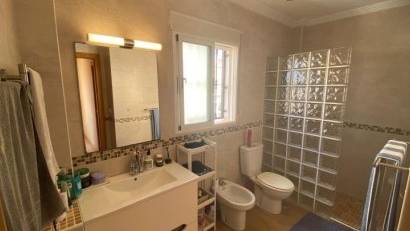 Återförsäljning - Villa -
Orihuela Costa