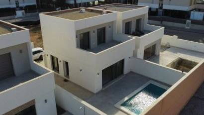 Reventa - Villa -
Orihuela Costa