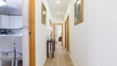 Resale - Villa -
Elche