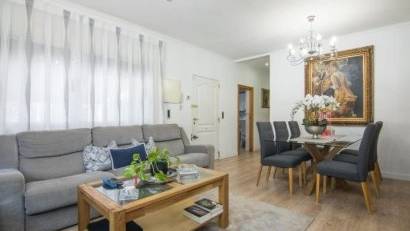 Resale - Villa -
Elche