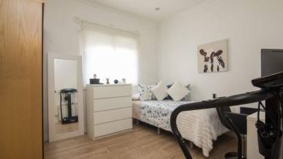 Resale - Villa -
Elche