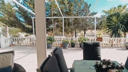 Resale - Villa -
Elche