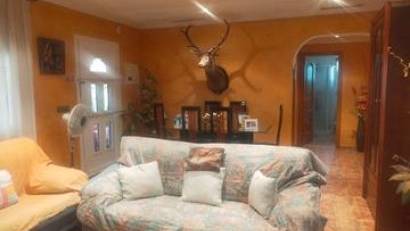 Återförsäljning - Villa -
Elche