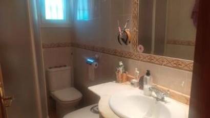 Återförsäljning - Villa -
Elche