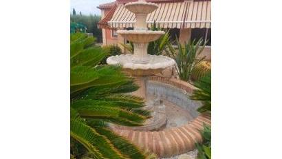 Återförsäljning - Villa -
Elche