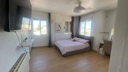 Resale - Villa -
Playa Flamenca
