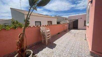 Resale - Villa -
Playa Flamenca