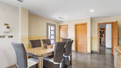 Återförsäljning - Villa -
Elche - Elche/Elx