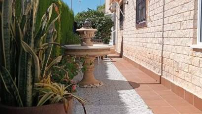 Återförsäljning - Villa -
Pilar de la Horadada